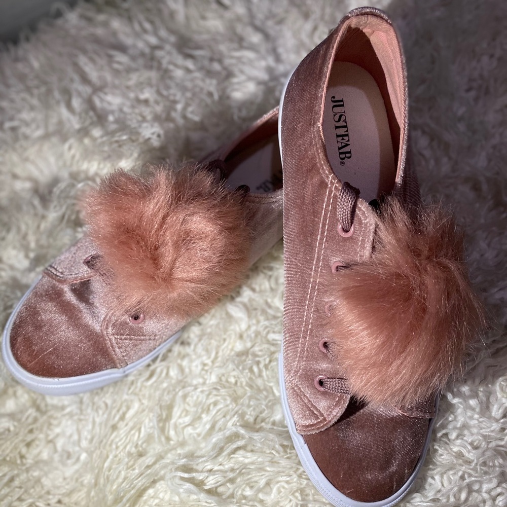 lace up shoes